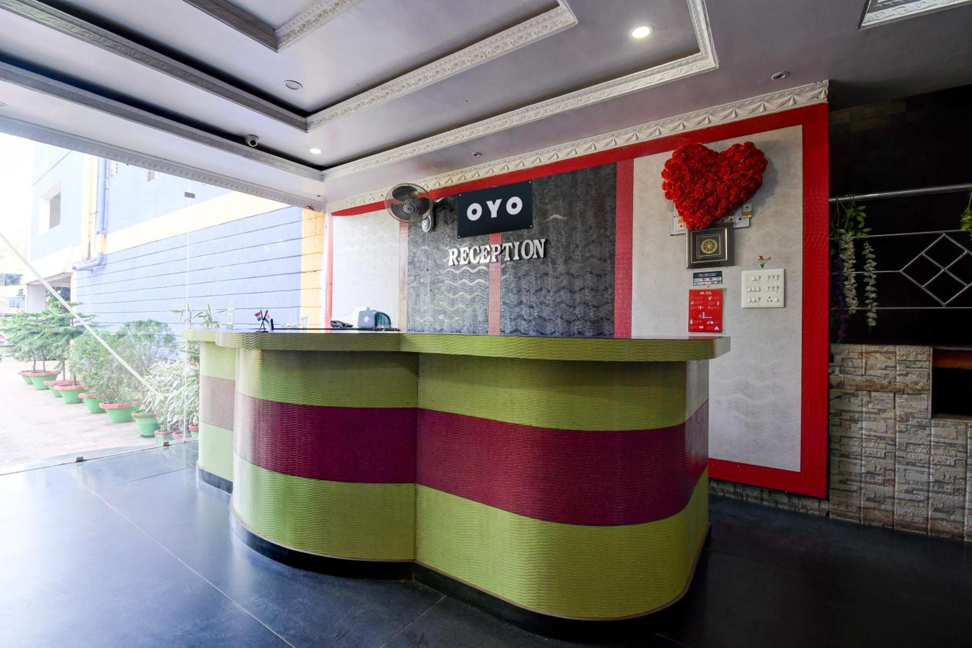 Hotel O Blue Royal Bhubaneswar Exterior foto